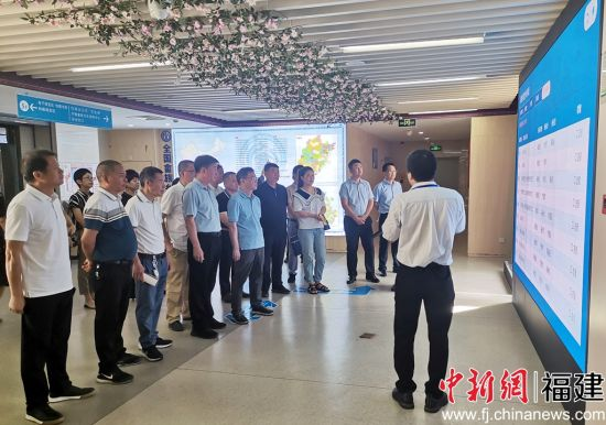 图片2 参观闽东畲族文献资料中心。兰孟洪 摄.png